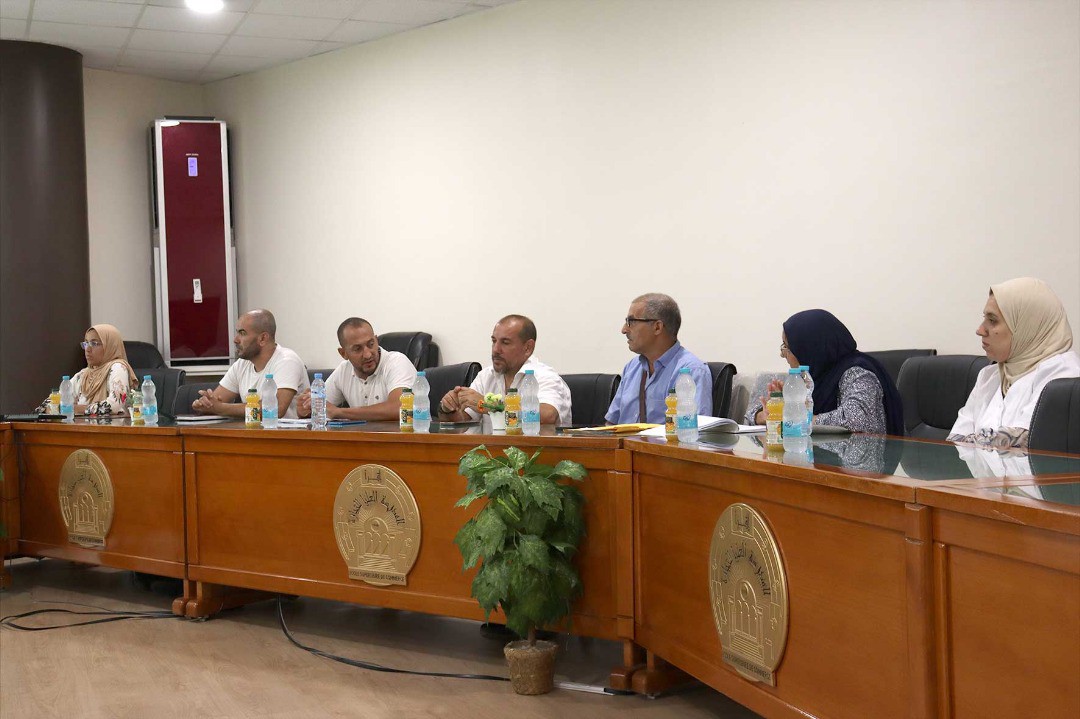 اجتماع تنسيقي مع الطاقم الاداري لمناقشة الرؤية الجديدة للمدرسة في مجال تشجيع النشاطات الثقافية والرياضية والحياة في مؤسسات التعليم العالي والبحث العلمي