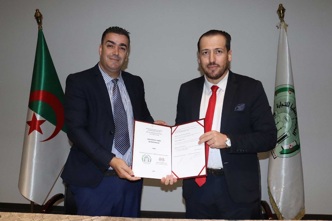 توقيع اتفاقيتين للتعاون بين المدرسة العليا للتجارة وديوان المطبوعات الجامعية